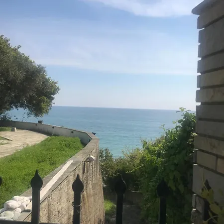 Zeusplace Seaside Home Private Beach And Parking Plaka Litochorou Exterior photo